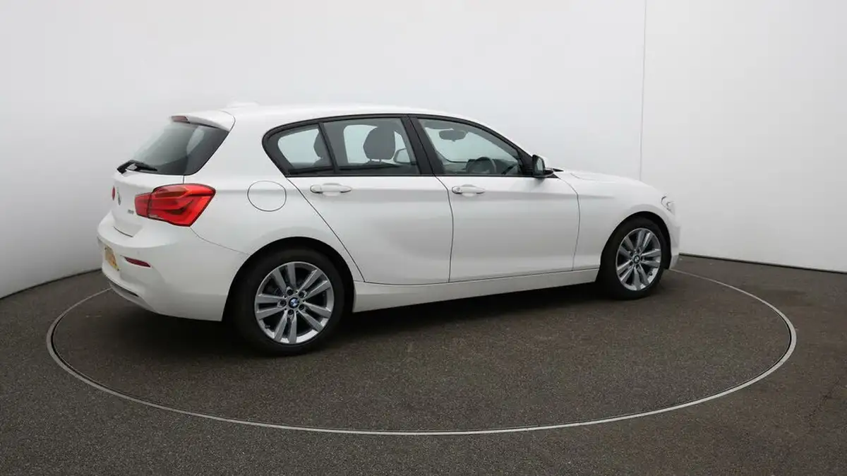 2019-bmw-1-series-15-118i-sport-138bhp-5d-big-43