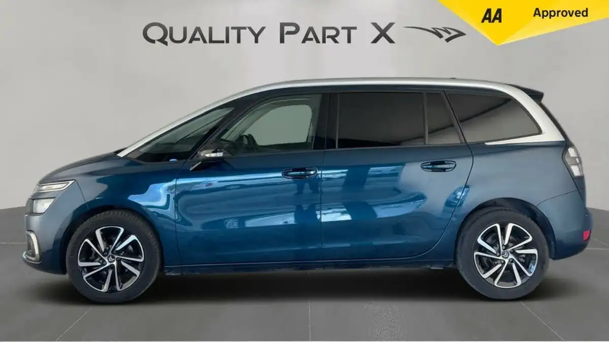 2022-citroen-grand-c4-spacetourer-12-puretech-shine-eat8-big-4