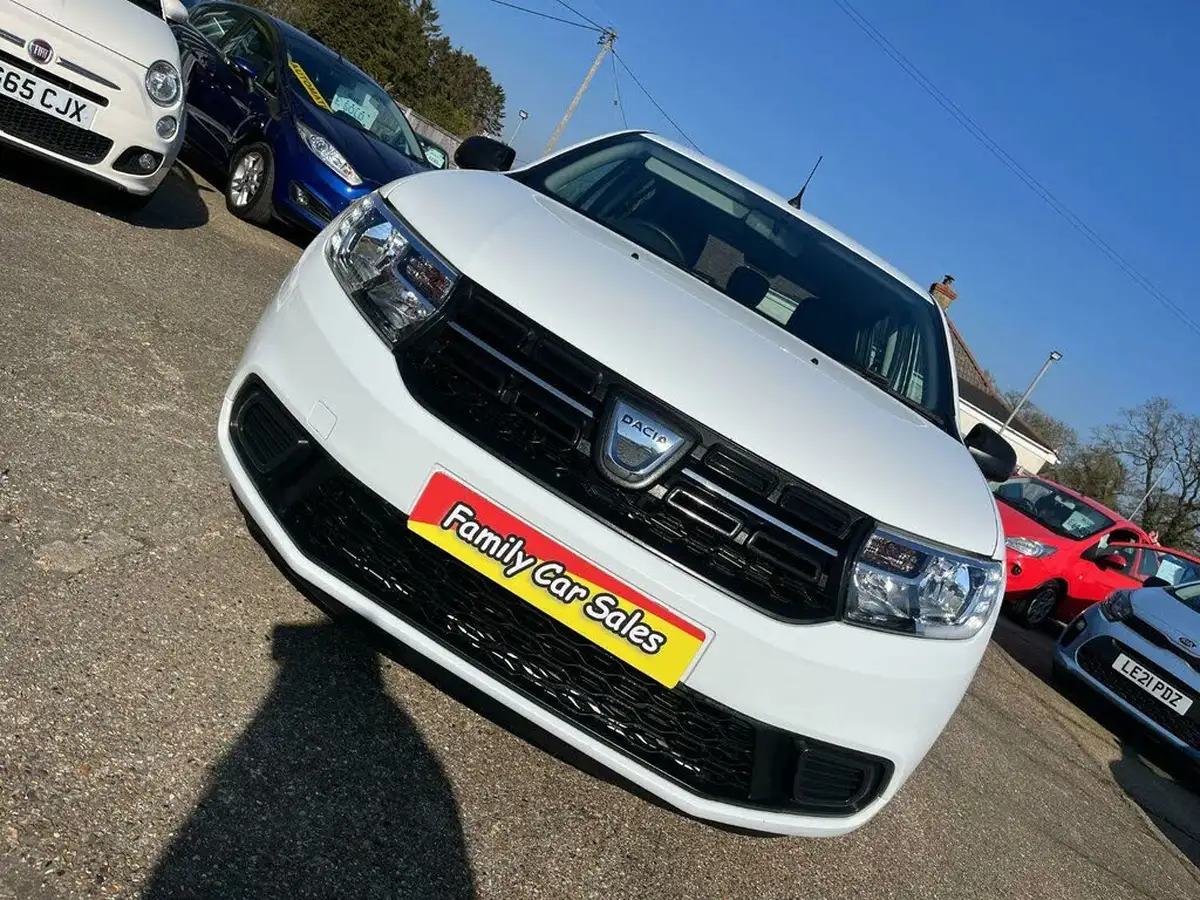2017-dacia-sandero-09-tce-ambiance-big-1
