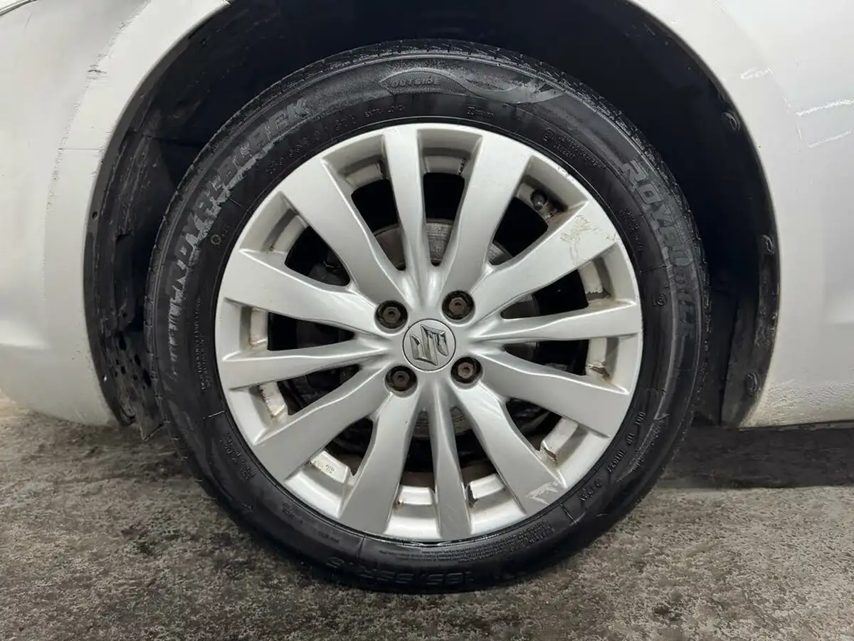 2013-suzuki-swift-12-sz3-93bhp-3d-big-42