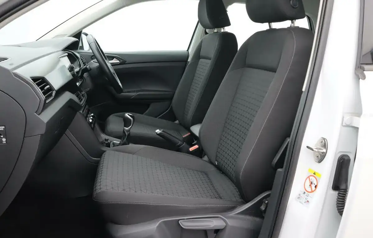 2022-volkswagen-t-cross-10-tsi-se-95ps-big-14