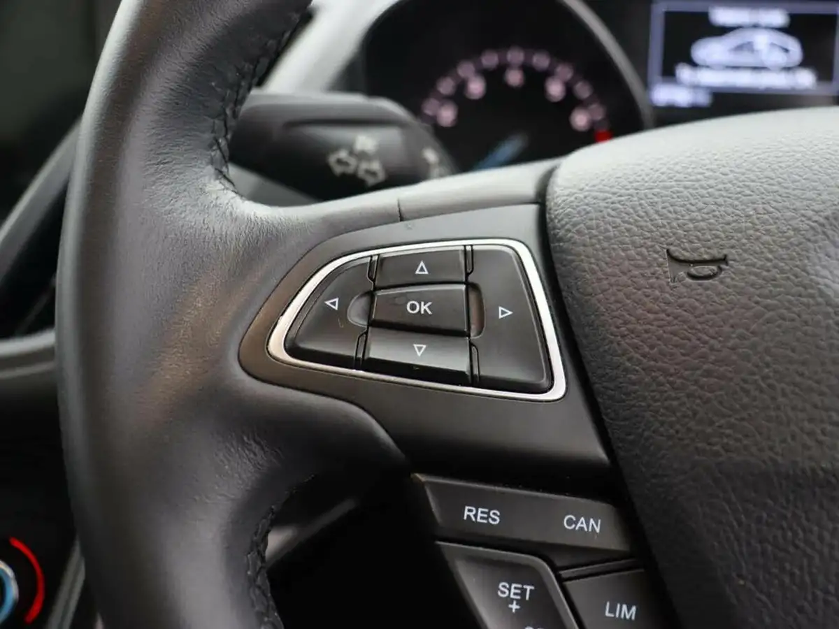 2018-ford-kuga-15t-titanium-x-150ps-big-14