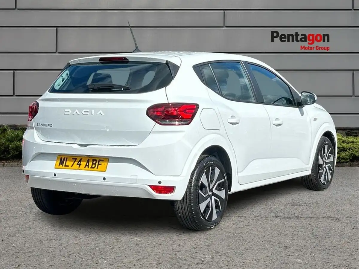2024-dacia-sandero-10-tce-expression-90bhp-big-3