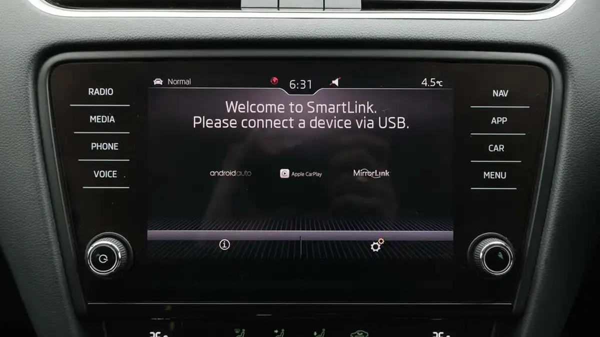 2019-skoda-octavia-20tdi-se-l-hatchback-big-26