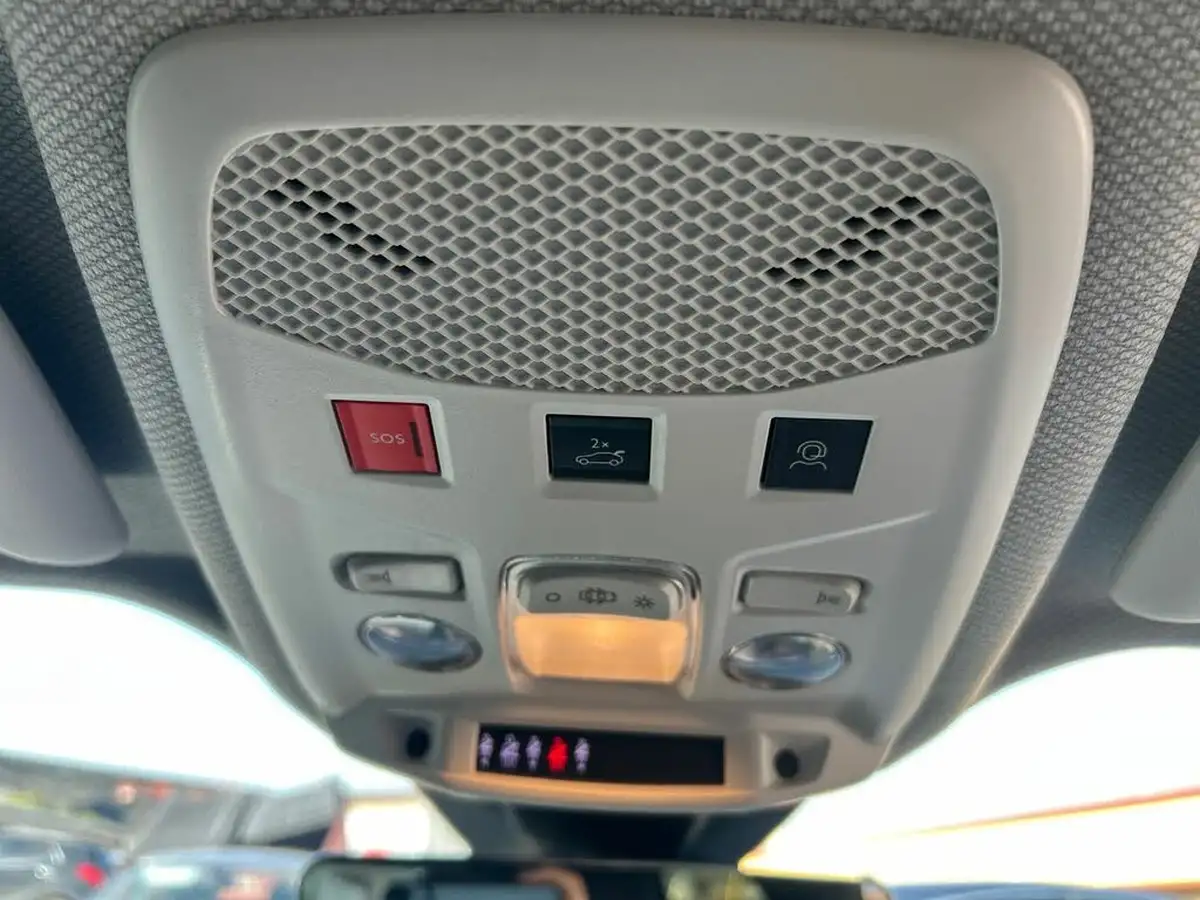 2025-jeep-avenger-e-summit-big-43