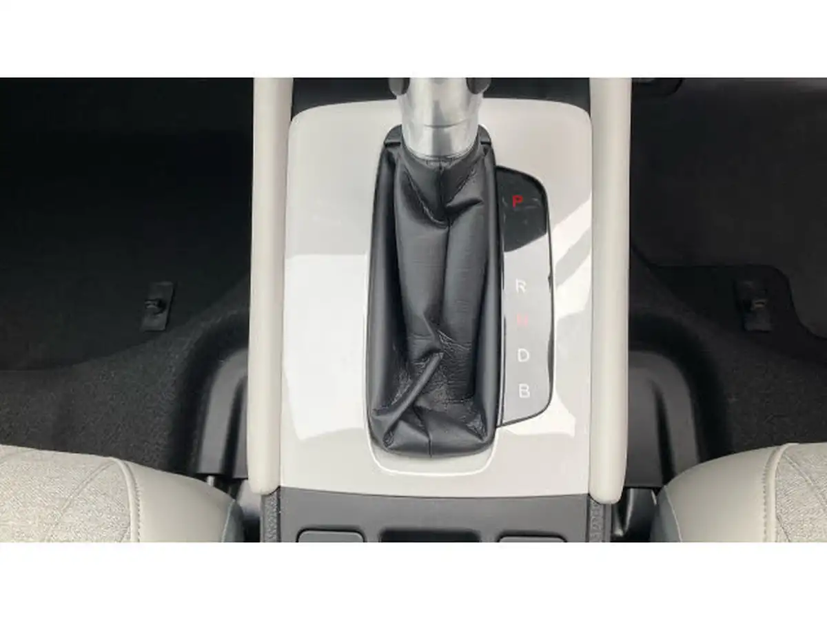 2021-honda-jazz-15-i-mmd-ex-107ps-big-28