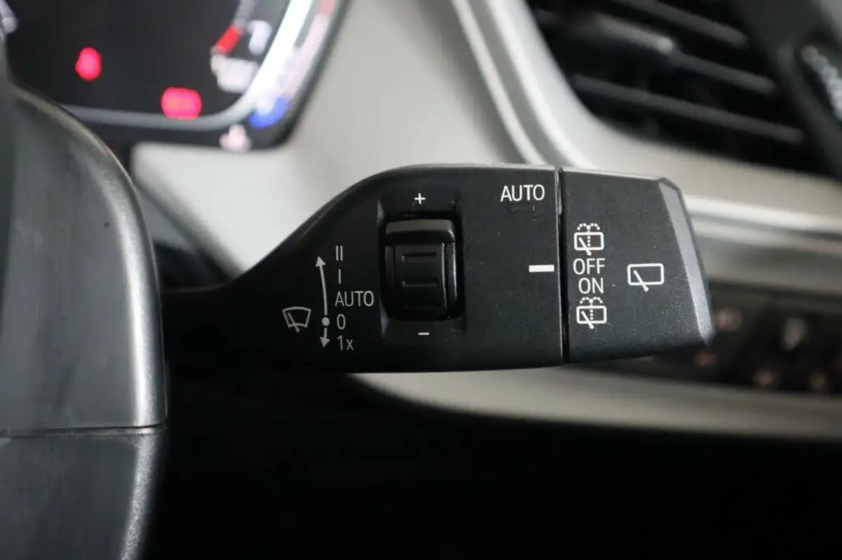 2020-bmw-1-series-15-118i-se-138bhp-dct-big-24