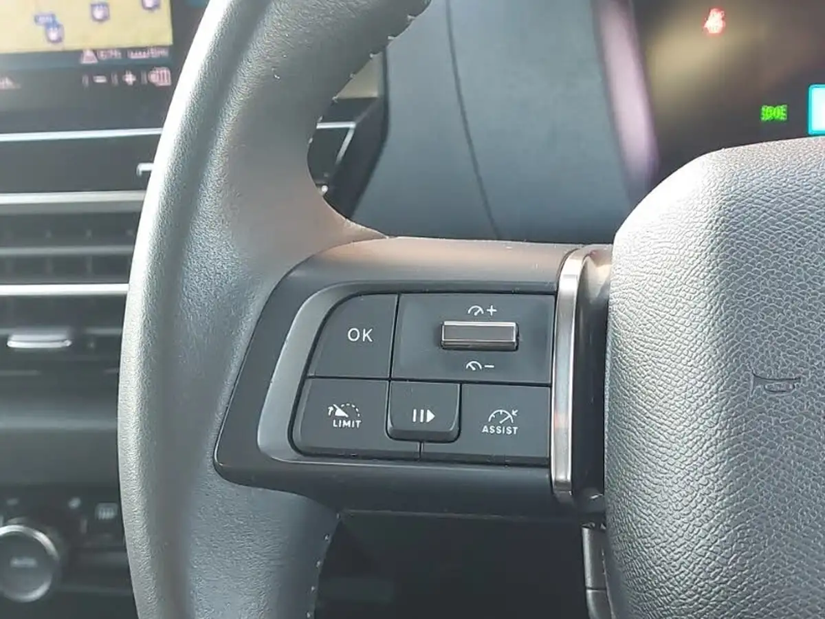2021-citroen-c4-12-puretech-sense-plus-big-10