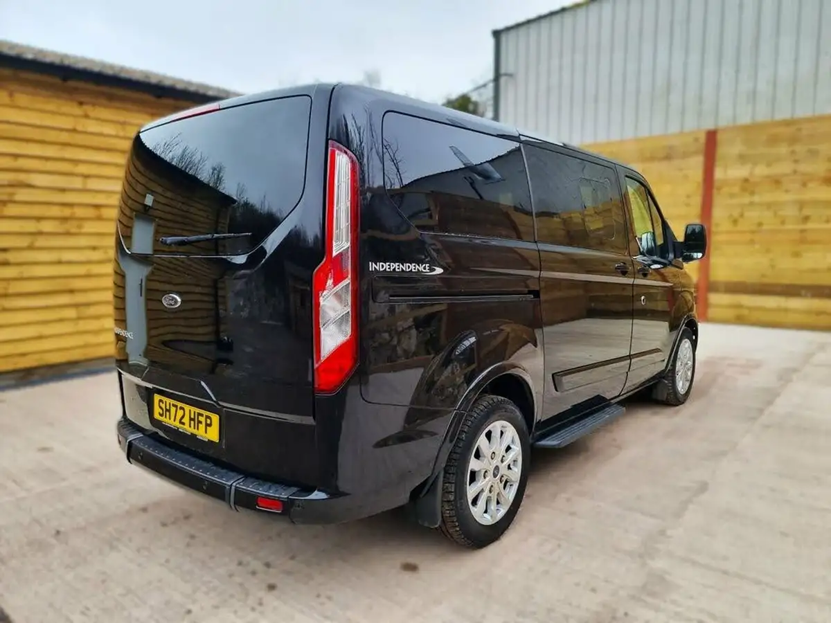 2022-ford-tourneo-custom-20tdci-320-l1-titanium-130pseu6dt-big-15