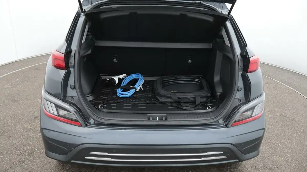 2021-hyundai-kona-e-premium-204ps-64kwh-7kw-obc-big-17