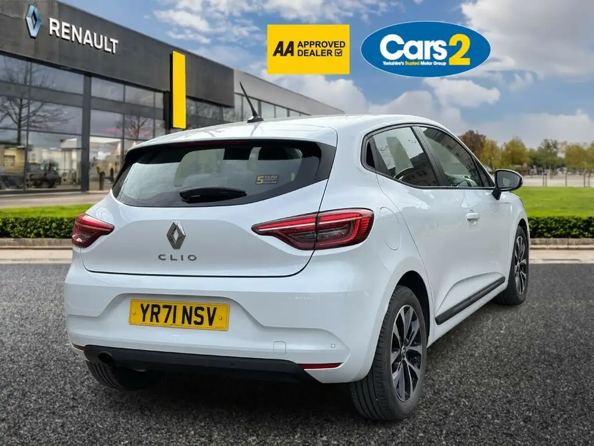 2021-renault-clio-10-tce-iconic-90ps-big-5