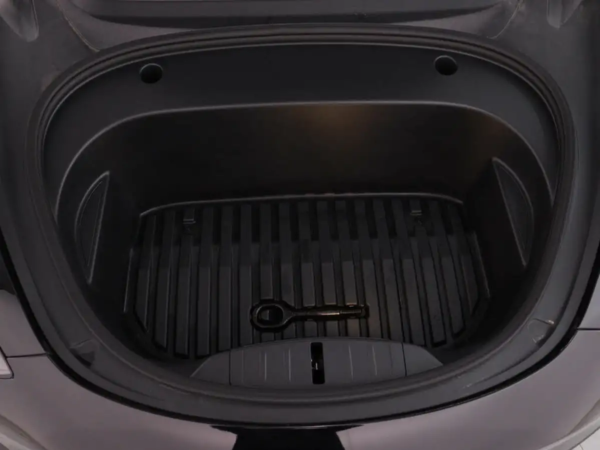 2021-tesla-model-3-e-standard-plus-big-39