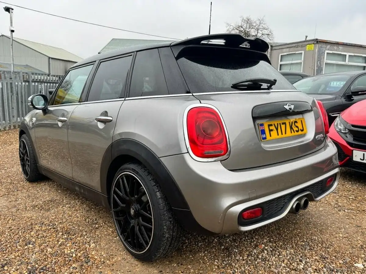 2017-mini-cooper-20-cooper-s-ss-hatchback-5d-big-5