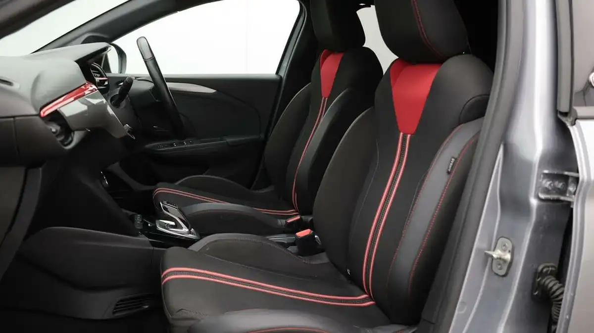 2022-vauxhall-corsa-e-sri-premium-big-14