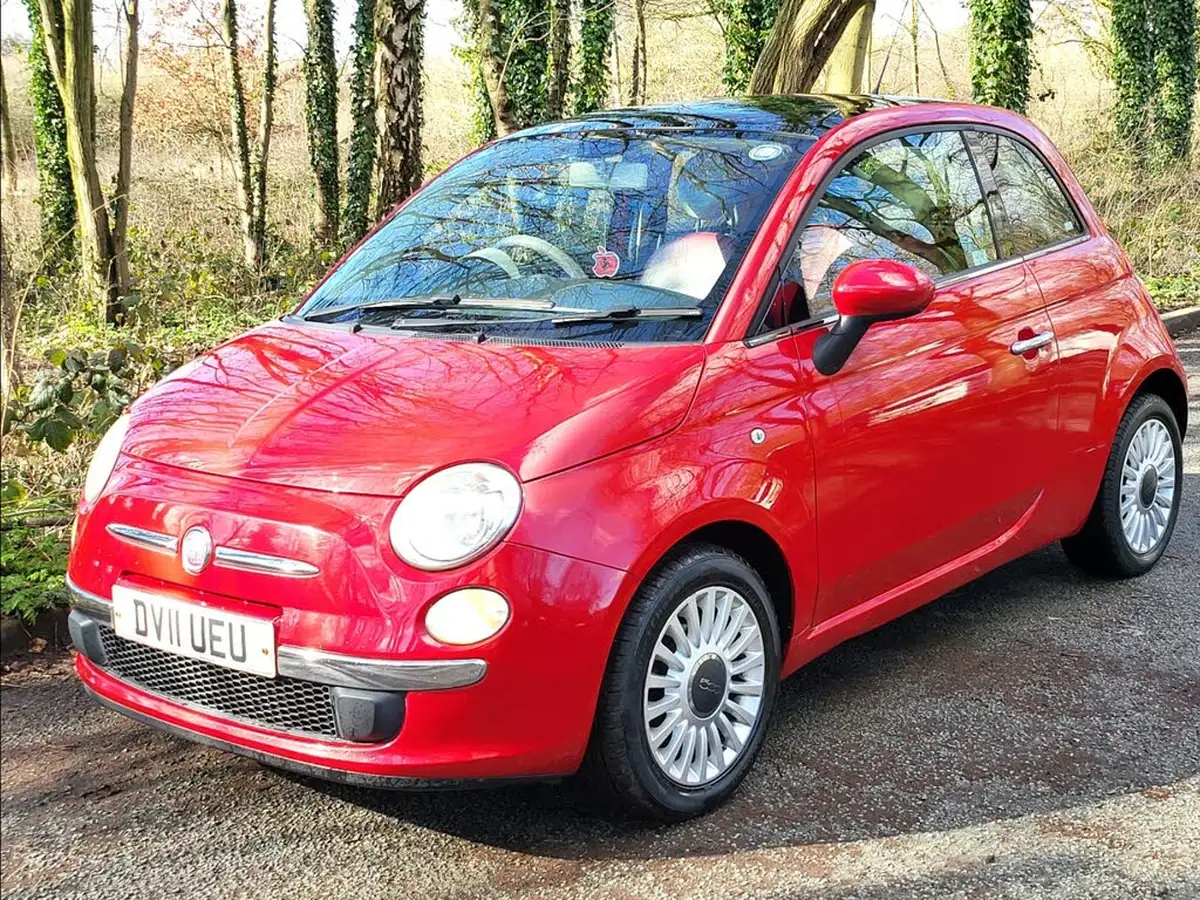 2011-fiat-500-12-lounge-big-8