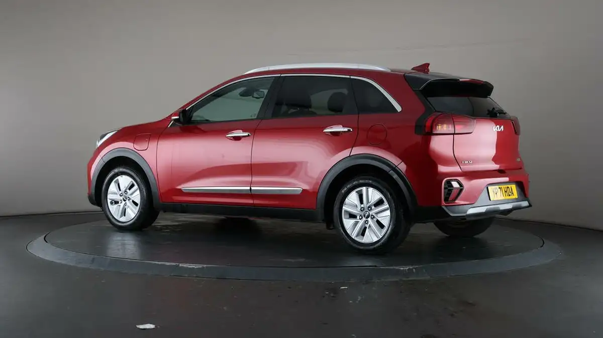 2021-kia-niro-16-gdi-phev-3-42in-cluster-big-75