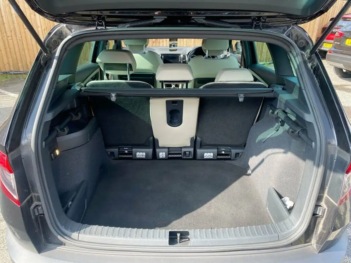 2019-skoda-karoq-15-tsi-se-l-big-4
