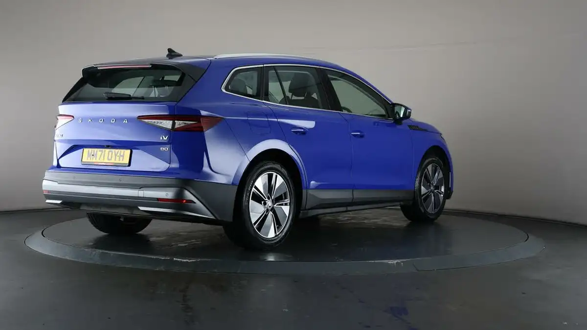 2022-skoda-enyaq-e-80-82-kwh-big-63