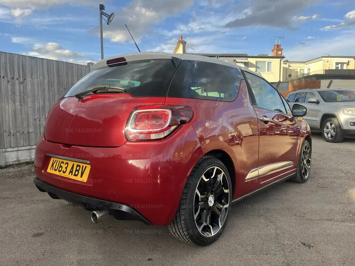 2013-citroen-ds3-16e-hdi-dstyle-plus-airdream-big-3