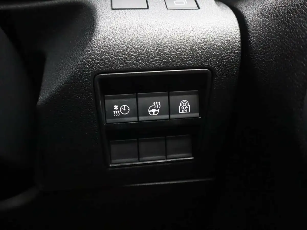 2024-vauxhall-combo-life-e-ultimate-big-36