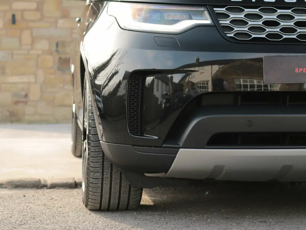 2021-land-rover-discovery-30-d300-commercial-se-big-15
