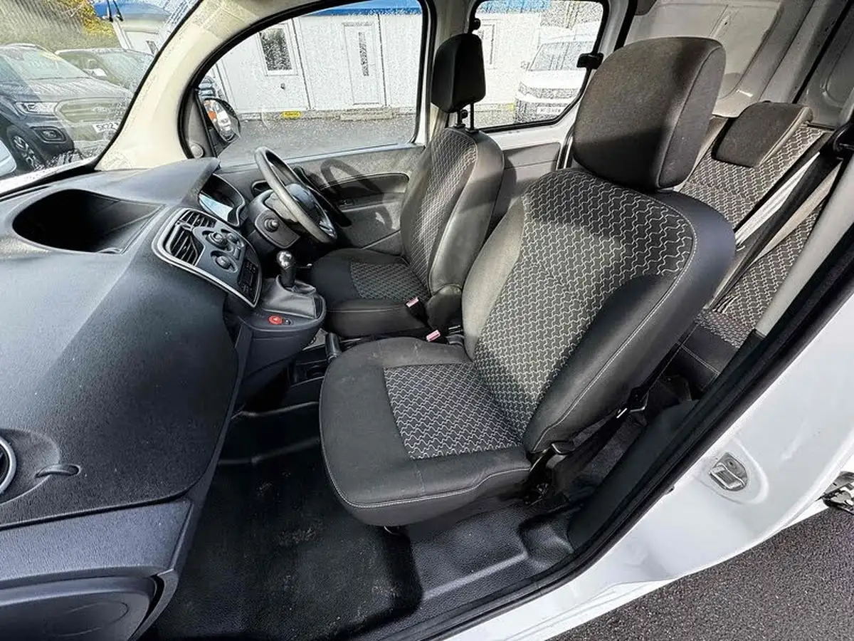 2016-renault-kangoo-maxi-e-i-maxi-ze-crew-cab-big-14