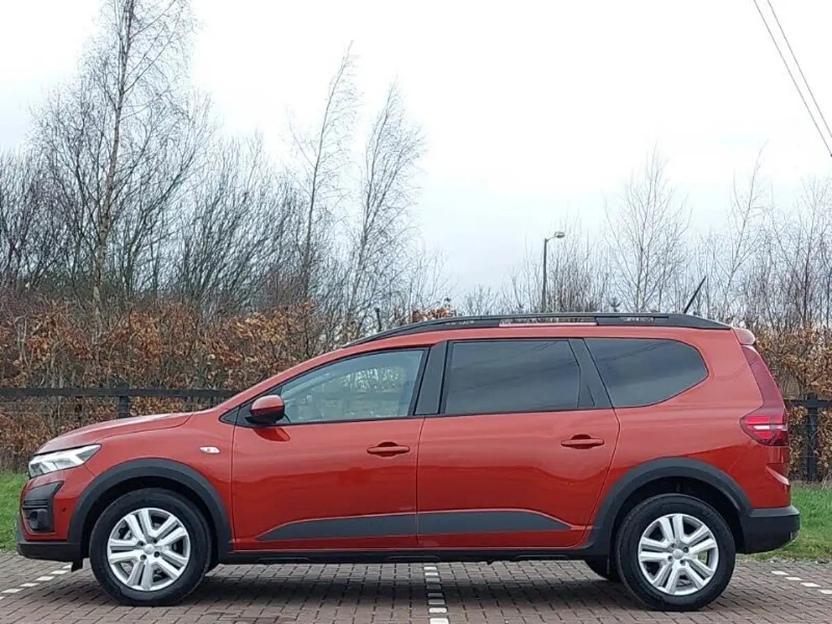 2024-dacia-jogger-10-tce-expression-big-3