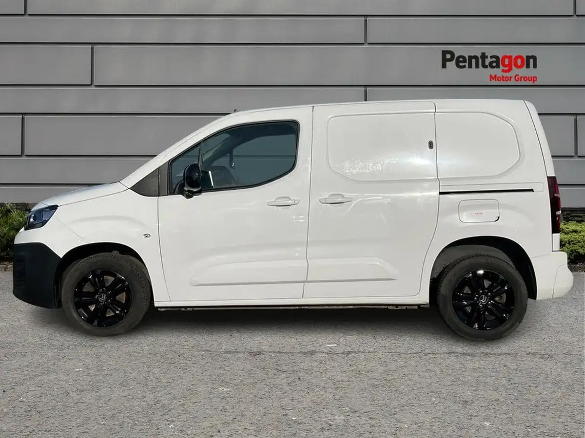 2021-citroen-berlingo-15bluehdi-1000-driver-100pseu6dt-e-ss-big-13