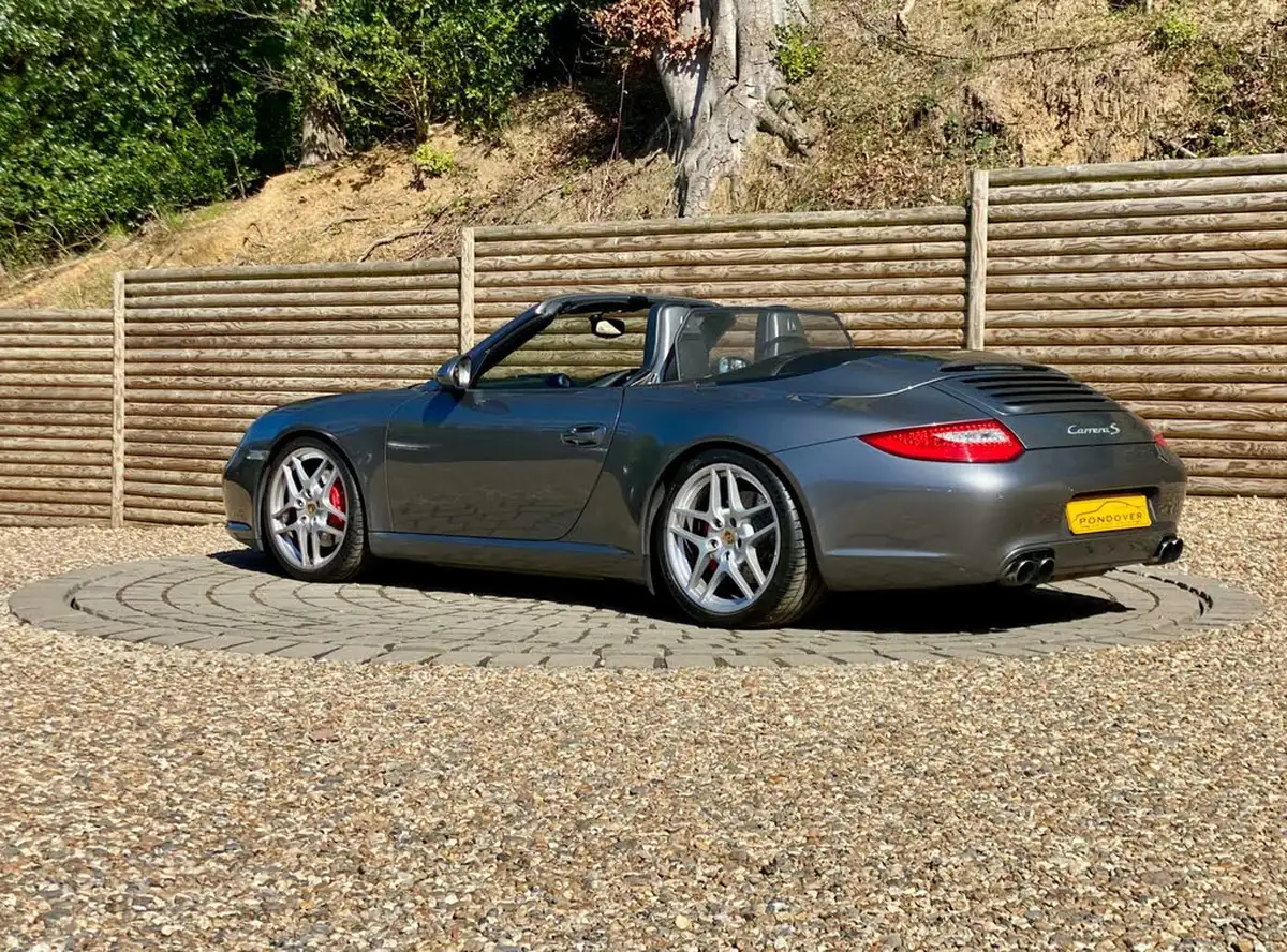 2010-porsche-911-38-carrera-s-cabriolet-auto-big-39