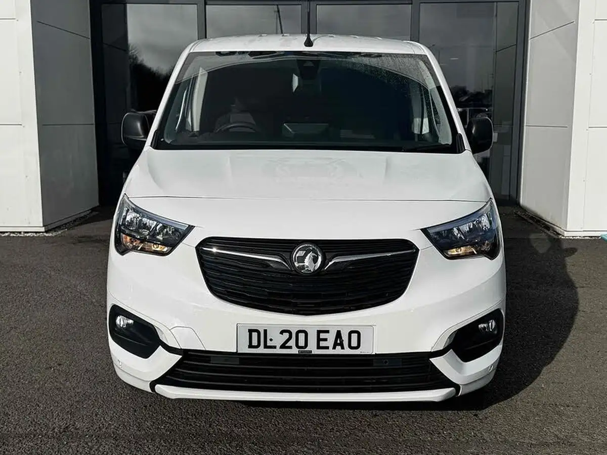 2020-vauxhall-combo-15cdti-sportive-2000-100pseu6dt-big-33