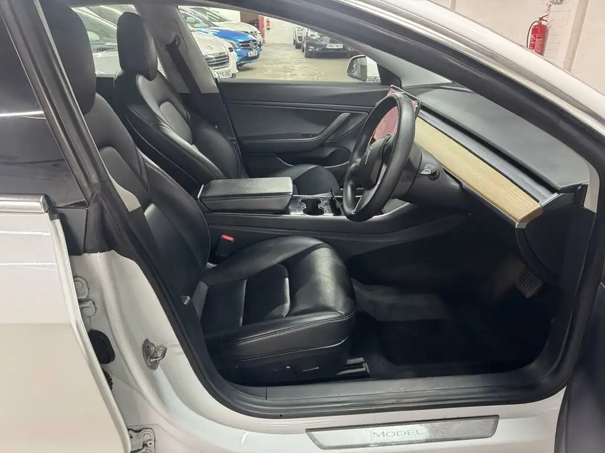 2019-tesla-model-3-e-standard-plus-big-22