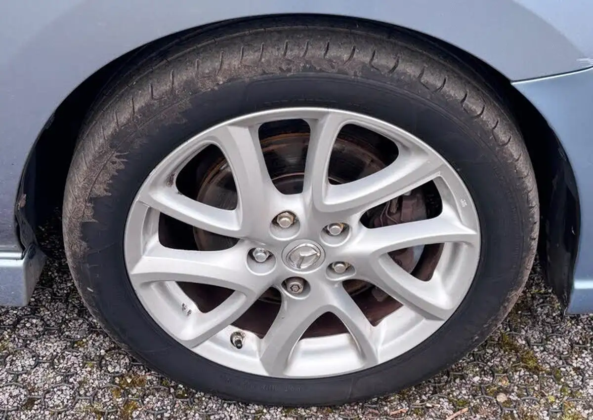 2010-mazda-mazda5-20-sport-150ps-1998cc-big-40