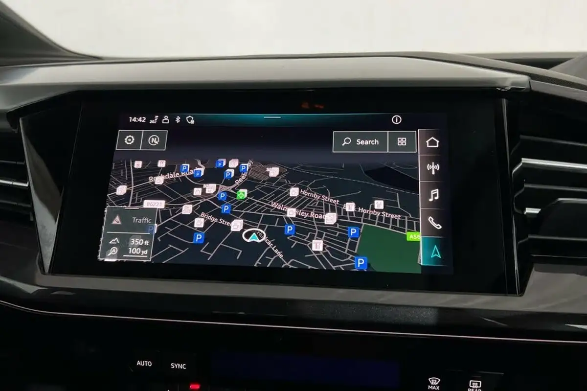 2021-audi-q4-e-tron-40e-s-line-station-wagon-big-13