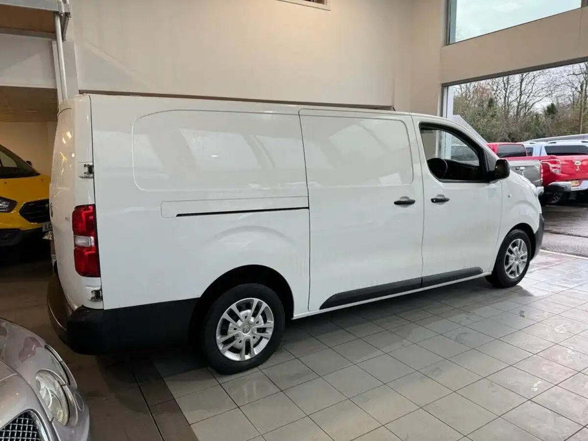 2020-vauxhall-vivaro-15td-2900-l2h1-edition-big-15