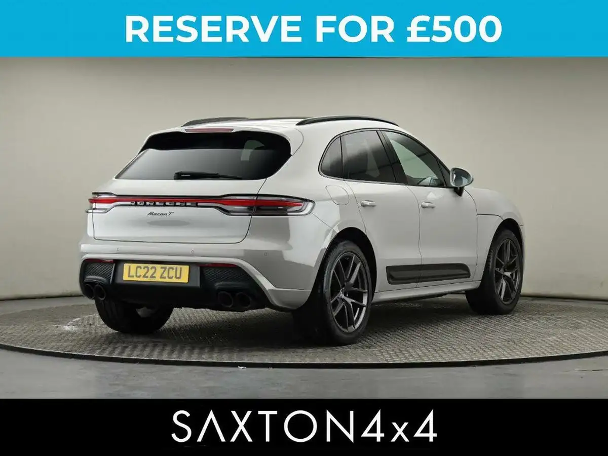 2022-porsche-macan-20-big-28