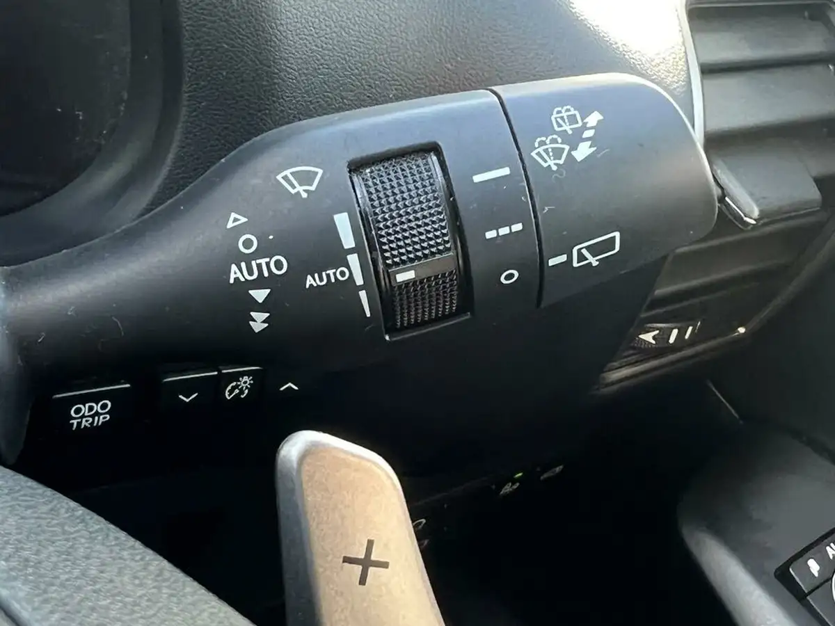 2018-lexus-nx-300h-25-f-sport-premier-pk-big-20