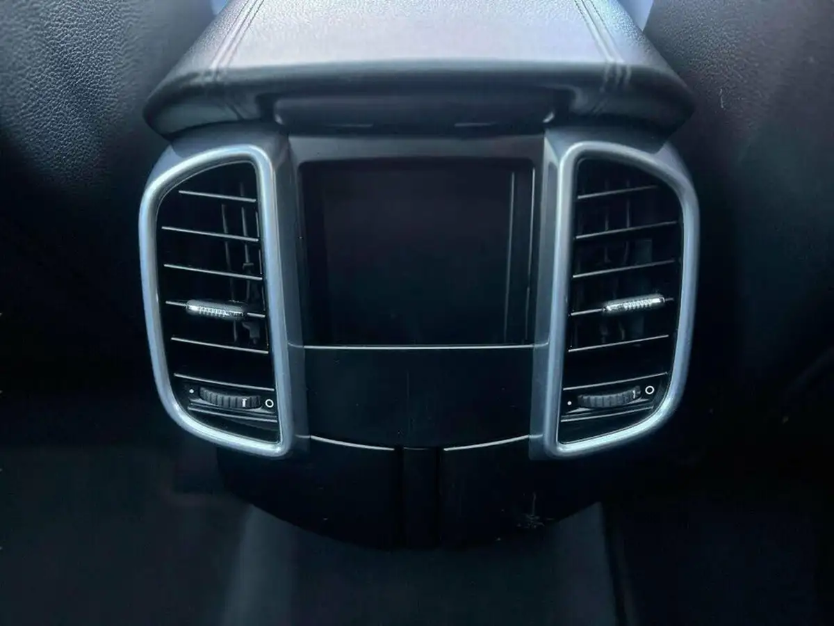 2014-porsche-cayenne-30td-big-51