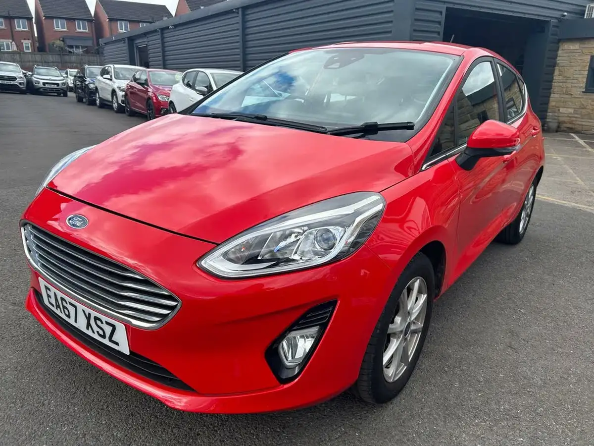 2017-ford-fiesta-11-ti-vct-zetec-5d-big-2