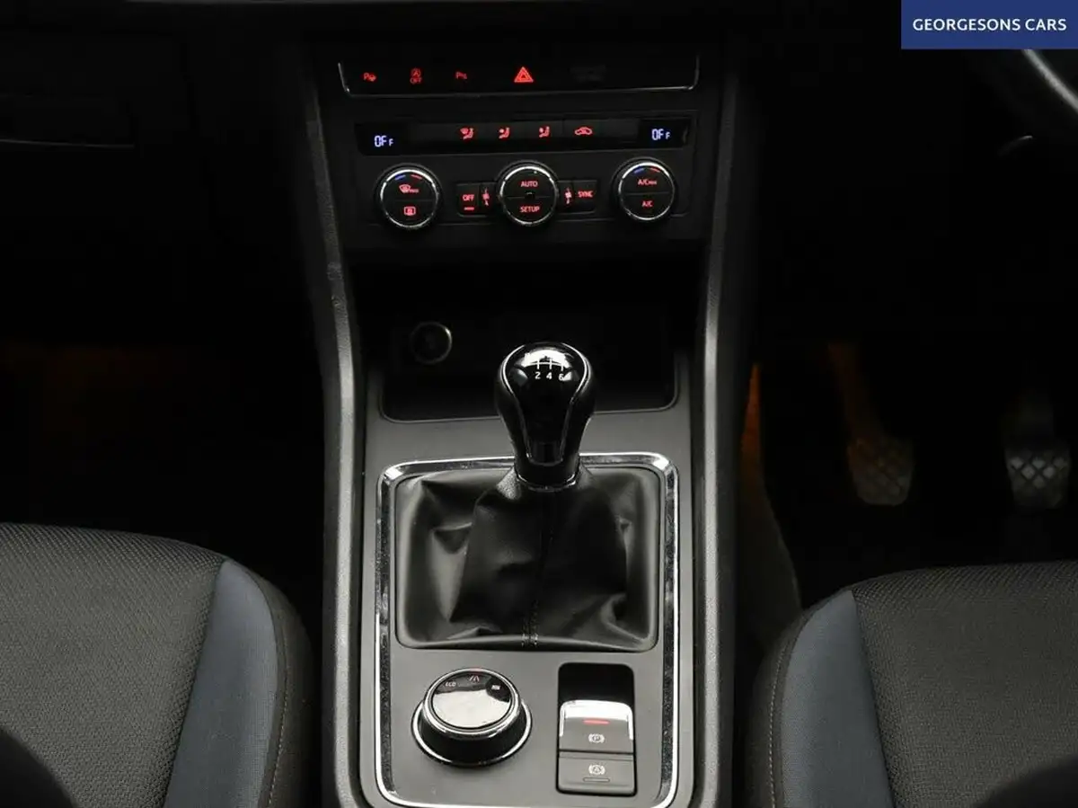 2018-seat-ateca-16tdi-se-technology-big-25