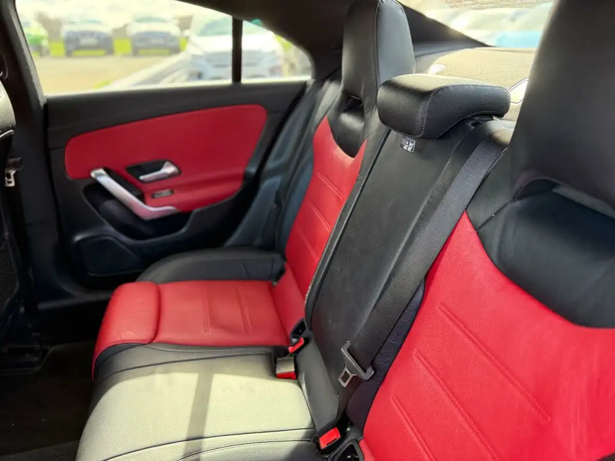 2019-mercedes-benz-cla-13-cla-200-amg-line-coupe-4d-7g-dct-big-17