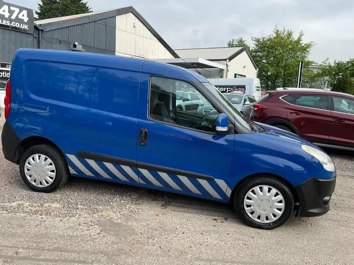 2014-fiat-doblo-cargo-13jtd-sx-tecnico-big-53