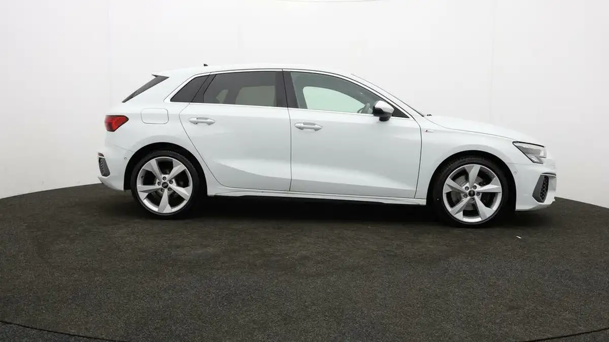 2020-audi-a3-20-30-tdi-sportback-5d-big-8