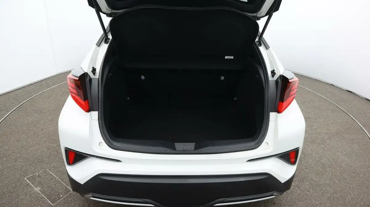 2022-toyota-c-hr-18-vvt-i-gr-sport-big-17