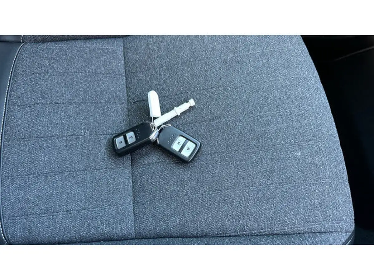 2023-honda-jazz-15-i-mmd-sr-big-19
