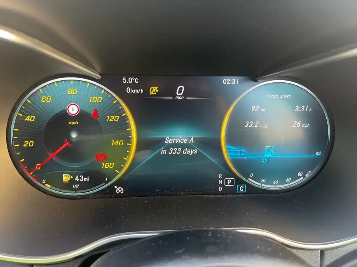 2020-mercedes-benz-c-class-20-c300-amg-line-edition-premium-saloon-4d-big-2