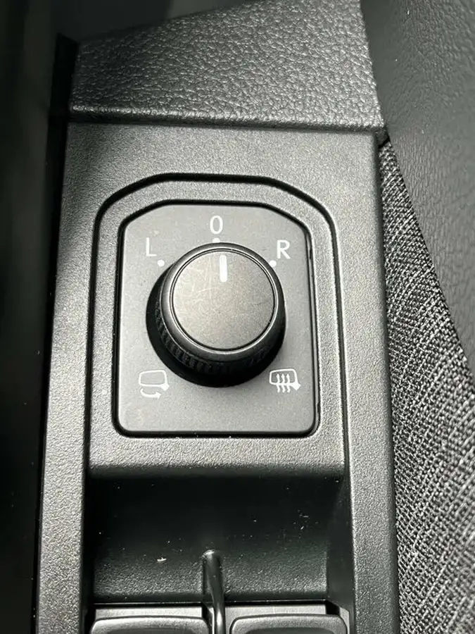 2021-skoda-kamiq-10-tsi-se-l-109ps-dsg-big-51