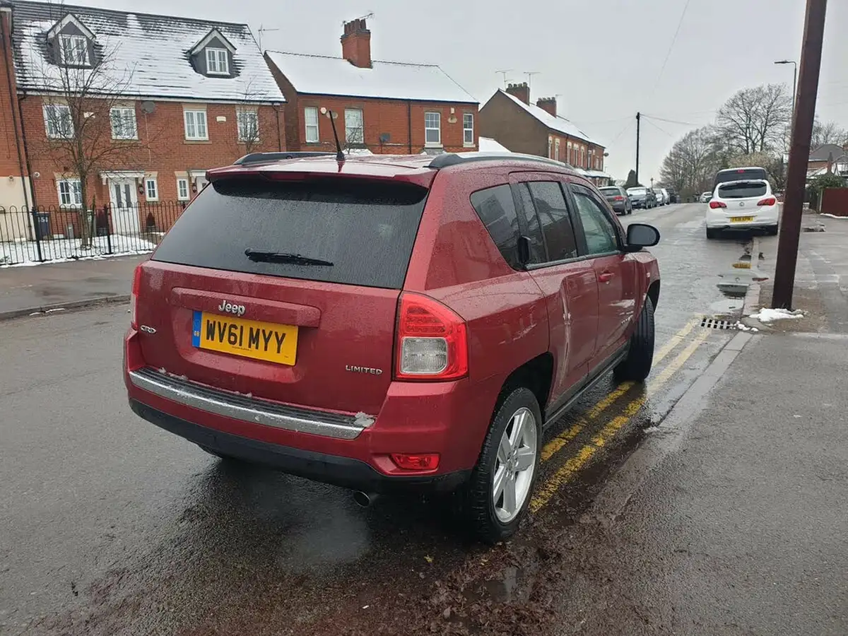 2011-jeep-compass-22crd-limited-161bhp-big-6