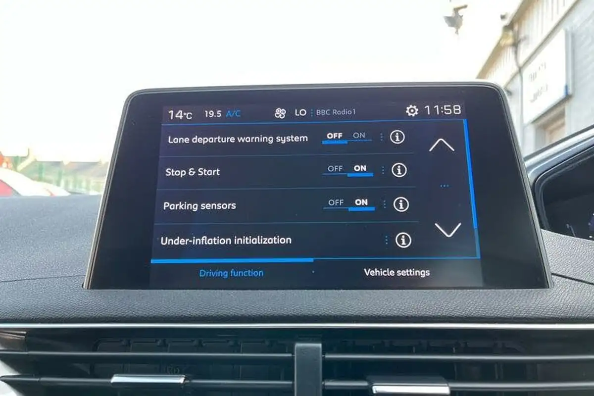 2019-peugeot-5008-suv-15-bluehdi-active-big-29