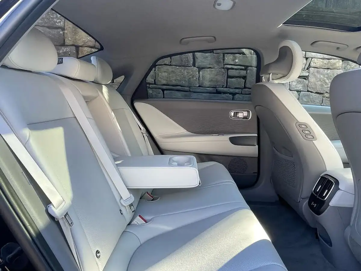 2023-hyundai-ioniq-6-e-ultimate-325ps-dual-motor-awd-big-6