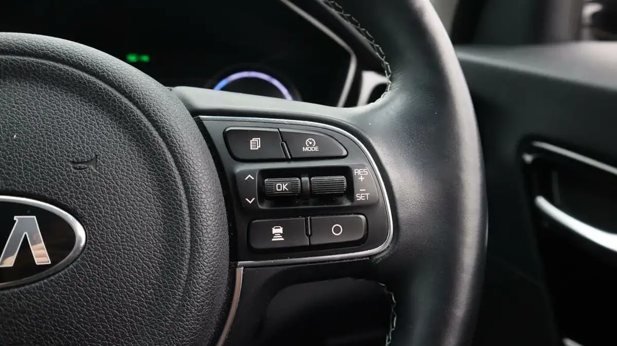 2021-kia-e-niro-ev-3-big-25